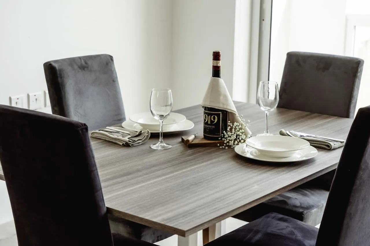 Stylish 2Bdr Unit In Sliema! Near Valletta Ferry! 0*, Sliema Malta
