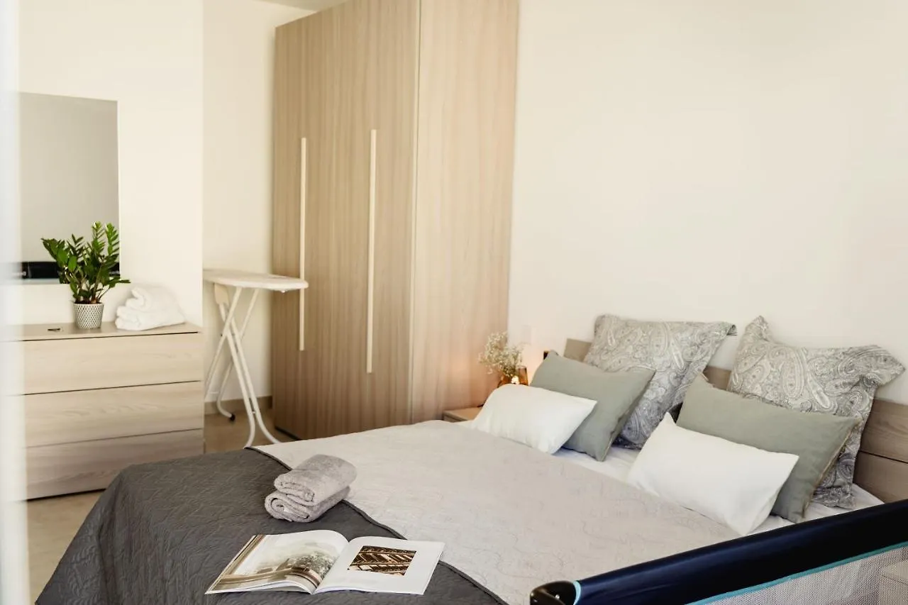 Apartment Stylish 2Bdr Unit In Sliema! Near Valletta Ferry!
