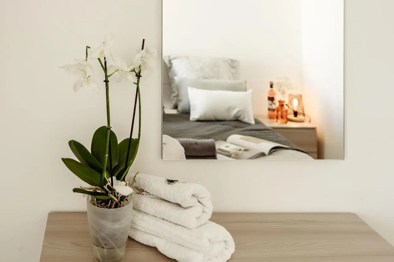 Stylish 2Bdr Unit In Sliema! Near Valletta Ferry!