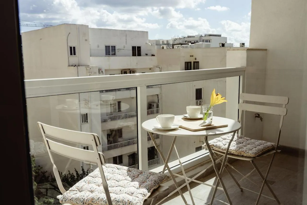 Stylish 2Bdr Unit In Sliema! Near Valletta Ferry! Apartment